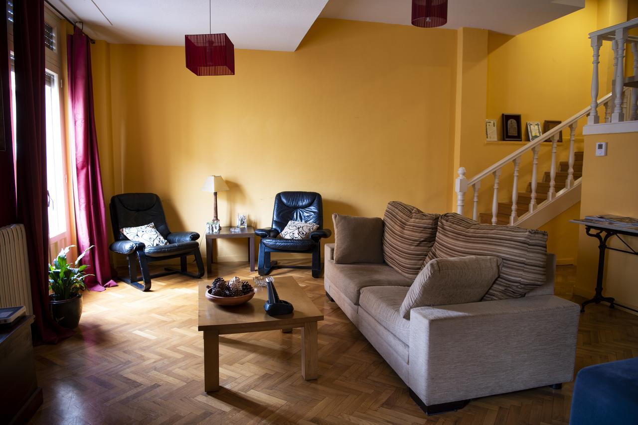 Hostel Rua 35 เลออน ภายนอก รูปภาพ